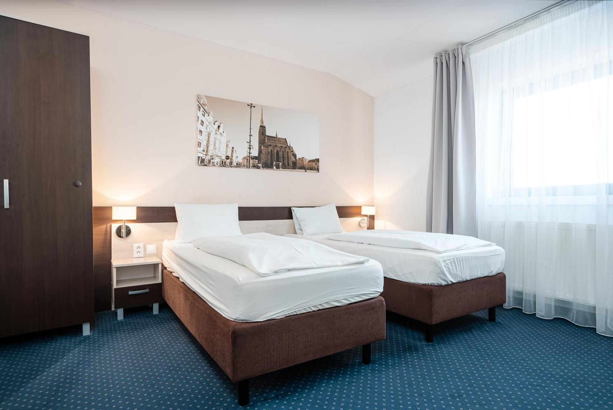 Wellness Penzion U Gigantu Plzen Ngoại thất bức ảnh